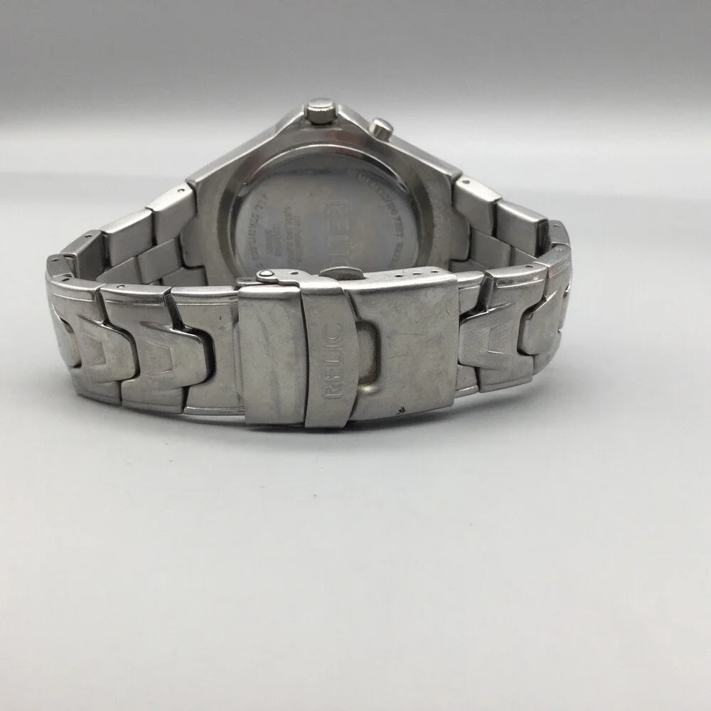 Relic ZR55048 Mens Watch 38mm Blue Circle Animation Stainless New Battery 7.5
